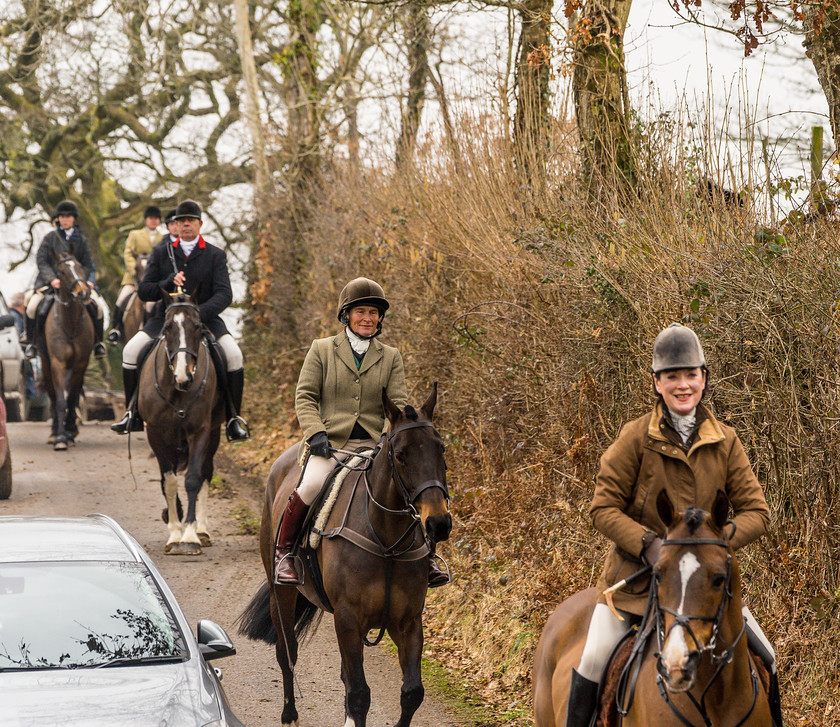 Hunting Exmoor 151 
 The Devon and Somerset Stag Hounds 
 Keywords: Buckingahmshire wedding photographer, Exmoor, Piers Photography, Withypool, the Devon and Somerset Stag Hounds