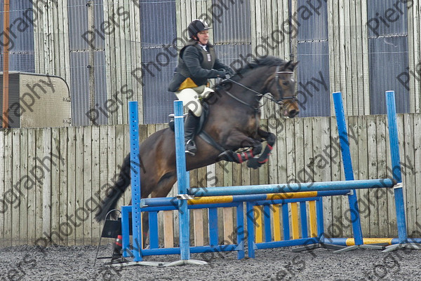 Class 3 21 
 SONY DSC 
 Keywords: Pyatts, Show jumping