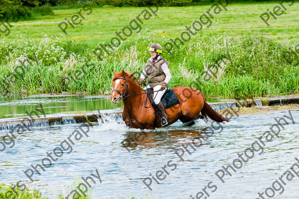 NRCWWE09 066 
 Naphill Riding Club West Wycombe Ride 09 
 Keywords: Naphill Riding Club, West Wycombe Estate