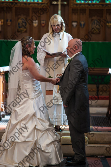 Emma and Duncan 227 
 Emma and Duncan's wedding 
 Keywords: Bucks Wedding photographer, Piers Photography, Gt Missenden Church, Uplands House