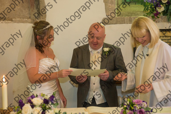 Emma and Duncan 279 
 Emma and Duncan's wedding 
 Keywords: Bucks Wedding photographer, Piers Photography, Gt Missenden Church, Uplands House