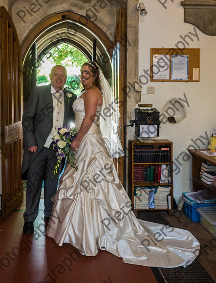 Emma and Duncan 301 
 Emma and Duncan's wedding 
 Keywords: Bucks Wedding photographer, Piers Photography, Gt Missenden Church, Uplands House