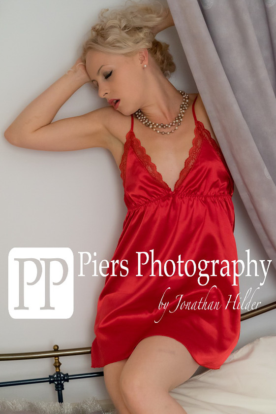 Piers models 021 
 Model collection 
 Keywords: Piers photography, Model Photography,