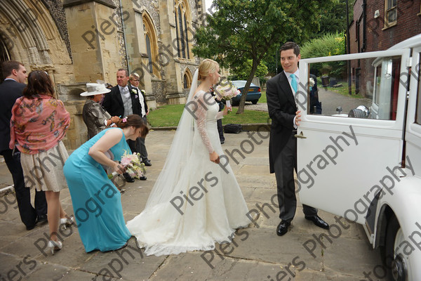 Laura and George 370 
 Laura and George 
 Keywords: High Wycombe, Piers Photo, Pipers Corner, Weddings