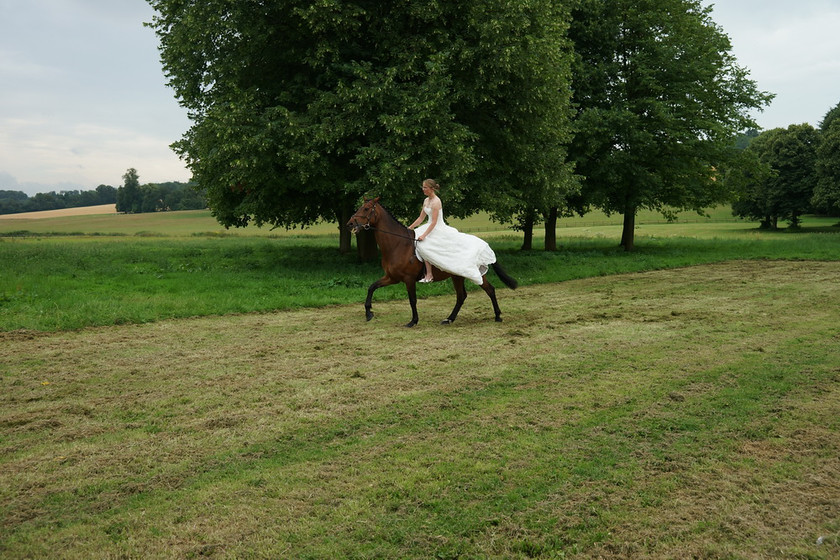Alice Canter 026 
 West Wycombe Horse shoot 
 Keywords: Buckinghamshire wedding photographer, Horses, Piers Photo, Summer, West Wycombe House