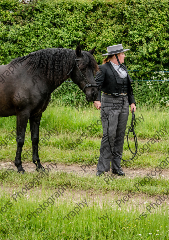 show portraits 08 
 Naphill Riding Club Open Show 
 Keywords: Naphill Riding Club, Open Show, Equestrian, Piers Photography, Bucks Wedding Photographer