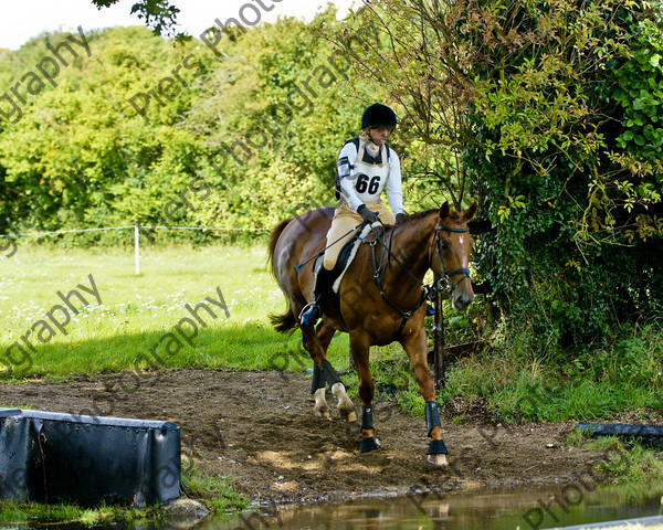 LSE Horse Trials 119 
 LSE Horse Trials 
 Keywords: London and South East Horse Trials, Piers Photo