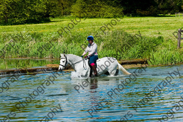 NRCWWE09 085 
 Naphill Riding Club West Wycombe Ride 09 
 Keywords: Naphill Riding Club, West Wycombe Estate