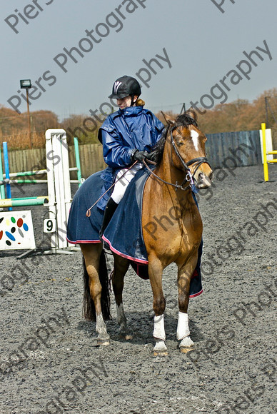 Class 4 25 
 SONY DSC 
 Keywords: Pyatts, Show jumping