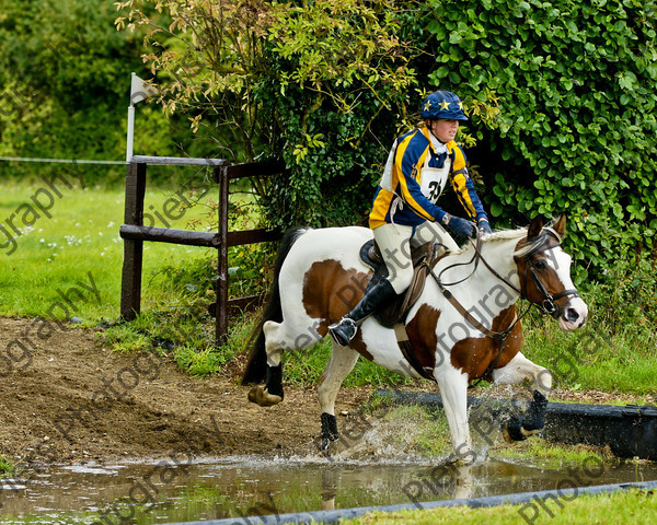 LSE Horse Trials 102 
 LSE Horse Trials 
 Keywords: London and South East Horse Trials, Piers Photo