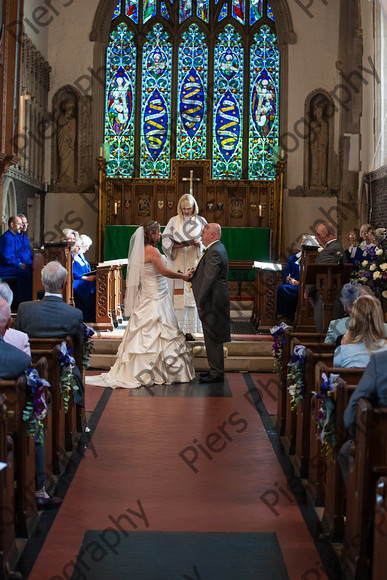 Emma and Duncan 228 
 Emma and Duncan's wedding 
 Keywords: Bucks Wedding photographer, Piers Photography, Gt Missenden Church, Uplands House