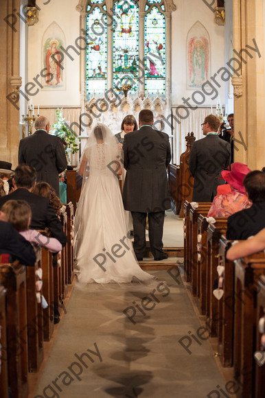 Yvie and Dan 214 
 Yvie and Dan's wedding 
 Keywords: Beale Park, Falcon Grange Productions, Piers Photography, Woolton Hill Church, wedding