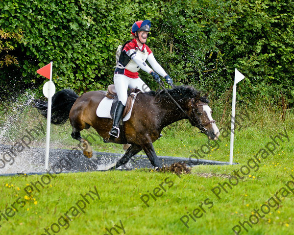 LSE Horse Trials 089 
 LSE Horse Trials 
 Keywords: London and South East Horse Trials, Piers Photo