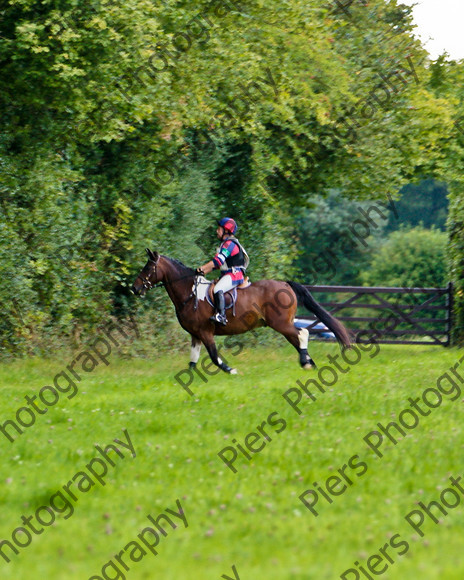 LSE horse trials 079 
 LSE Horse trials 
 Keywords: London and South East Horse Trials, Piers Photo