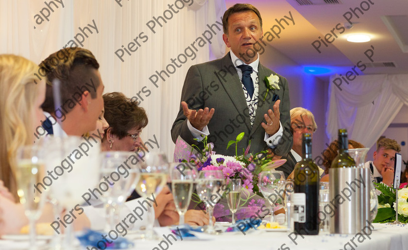 Suzi and Tim 643 
 Susi and Tim's wedding 
 Keywords: Piers Photography. Buckinghamshire wedding photographer, wedding