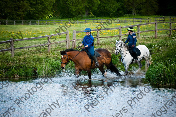 NRCWWE09 041 
 Naphill Riding Club West Wycombe Ride 09 
 Keywords: Naphill Riding Club, West Wycombe Estate