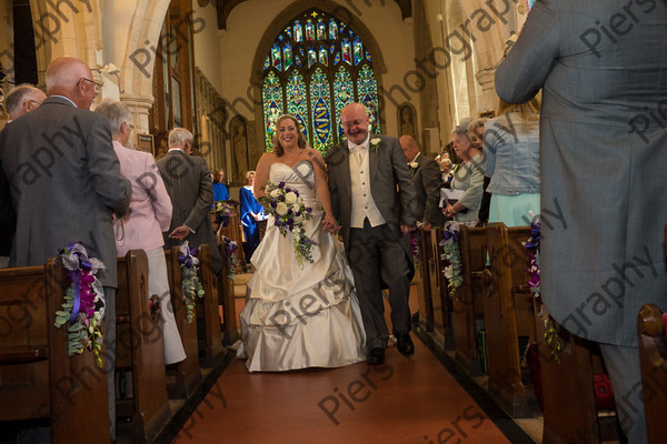 Emma and Duncan 300 
 Emma and Duncan's wedding 
 Keywords: Bucks Wedding photographer, Piers Photography, Gt Missenden Church, Uplands House