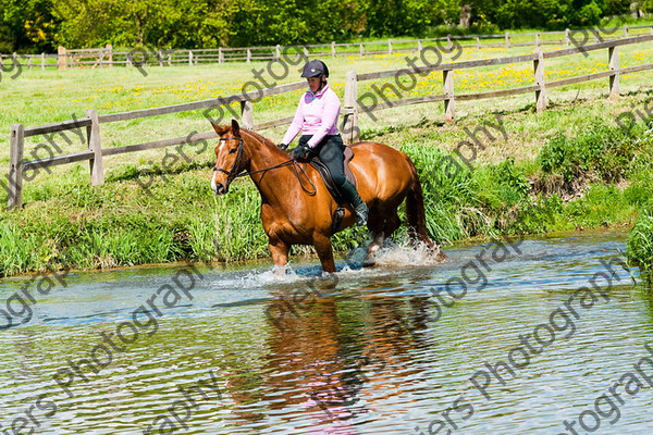 NRCWWE09 078 
 Naphill Riding Club West Wycombe Ride 09 
 Keywords: Naphill Riding Club, West Wycombe Estate