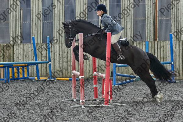 Class 3 29 
 SONY DSC 
 Keywords: Pyatts, Show jumping