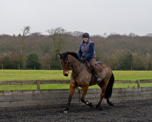 Ollie and Blyth Lesson 16 
 Ollie and Blyth Lesson 
 Keywords: Piers Photo, Moses Plat Yard, Ollie, Blyth, Mary Hilder, Jo Reynolds