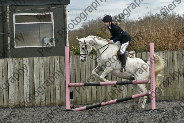 Class 3 08 
 SONY DSC 
 Keywords: Pyatts, Show jumping