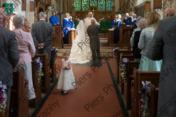 Emma and Duncan 294 
 Emma and Duncan's wedding 
 Keywords: Bucks Wedding photographer, Piers Photography, Gt Missenden Church, Uplands House