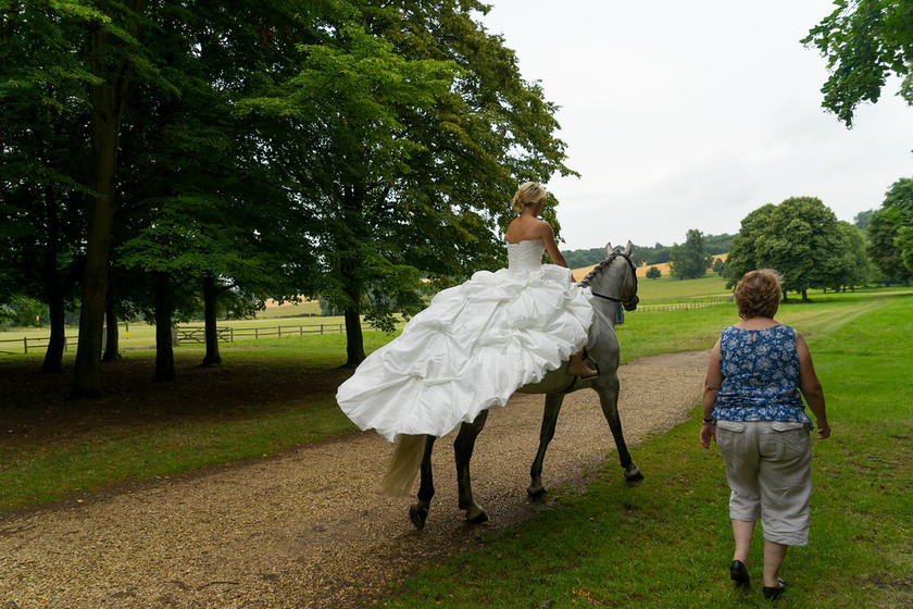 WWE Bridal BHS 026 
 West Wycombe Horse shoot 
 Keywords: Buckinghamshire wedding photographer, Horses, Piers Photo, Summer, West Wycombe House