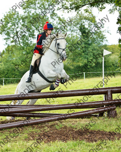 LSE horse trials 058 
 LSE Horse trials 
 Keywords: London and South East Horse Trials, Piers Photo