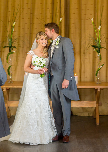 Sarah and Matt 412 
 Sarah and Matt's Wedding 
 Keywords: Buckinghamshire wedding photographer, Matt and Sarah, Piers Photography, Spring Weddings, Tythe Barn