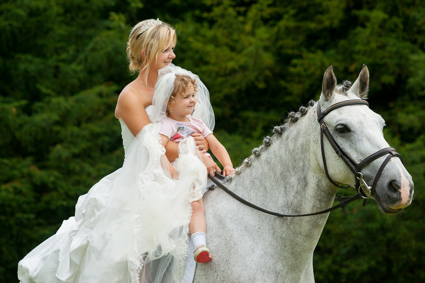 WWE Bridal BHS 067 
 West Wycombe Horse shoot 
 Keywords: Buckinghamshire wedding photographer, Horses, Piers Photo, Summer, West Wycombe House