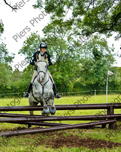 LSE horse trials 082 
 LSE Horse trials 
 Keywords: London and South East Horse Trials, Piers Photo