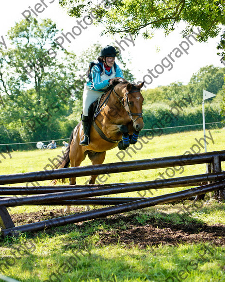 LSE horse trials 032 
 LSE Horse trials 
 Keywords: London and South East Horse Trials, Piers Photo