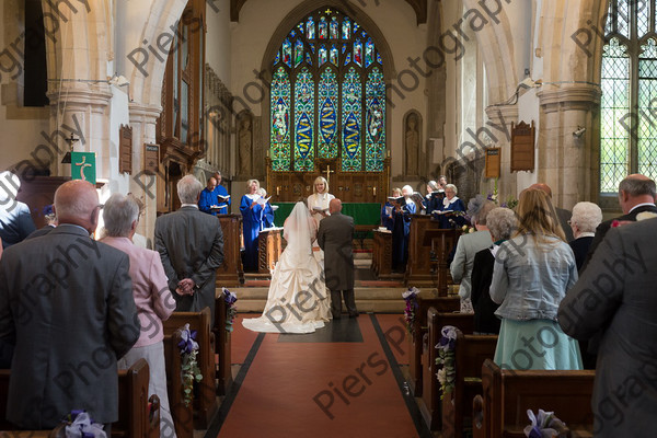 Emma and Duncan 292 
 Emma and Duncan's wedding 
 Keywords: Bucks Wedding photographer, Piers Photography, Gt Missenden Church, Uplands House