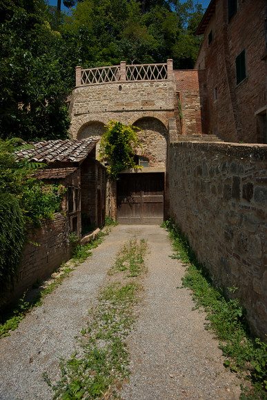 Italian Hols 303 
 Montepulciano