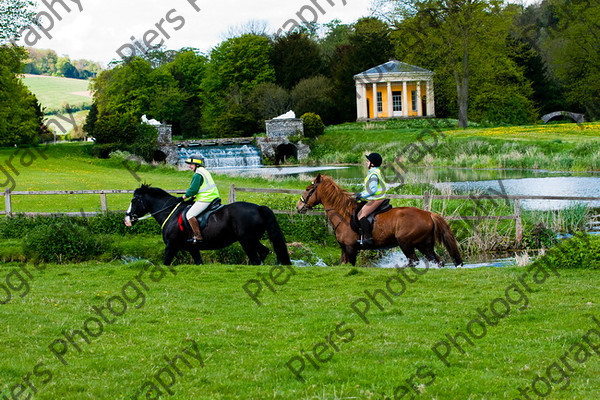 NRCWWE09 058 
 Naphill Riding Club West Wycombe Ride 09 
 Keywords: Naphill Riding Club, West Wycombe Estate