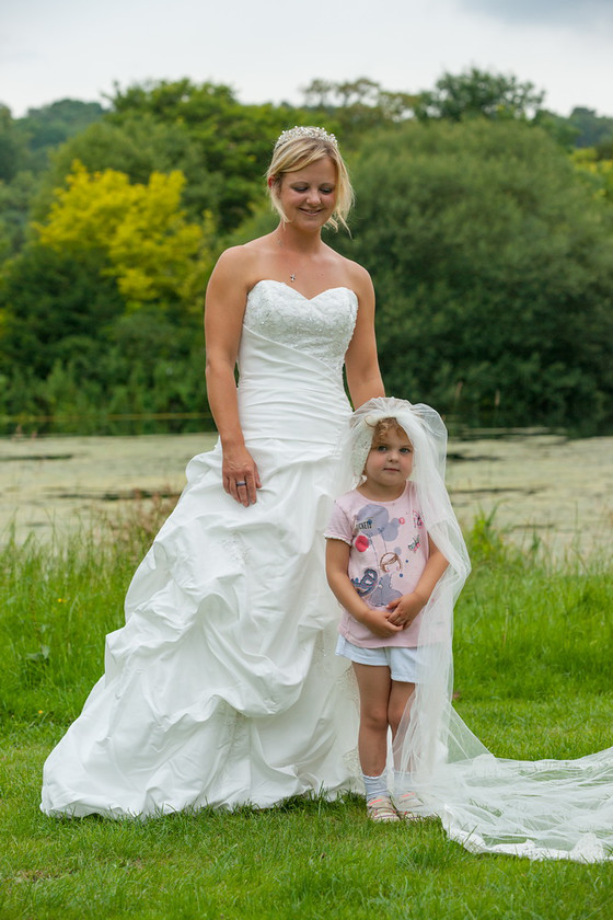 WWE Bridal BHS 037 
 West Wycombe Horse shoot 
 Keywords: Buckinghamshire wedding photographer, Horses, Piers Photo, Summer, West Wycombe House