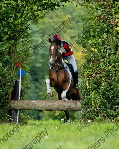 LSE Horse Trials 157 
 LSE Horse Trials 
 Keywords: London and South East Horse Trials, Piers Photo