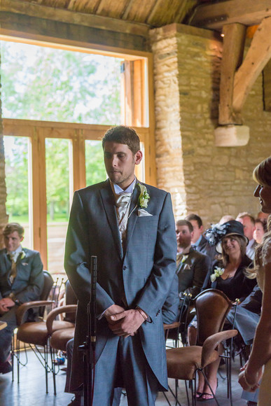 Sarah and Matt 381 
 Sarah and Matt's Wedding 
 Keywords: Buckinghamshire wedding photographer, Matt and Sarah, Piers Photography, Spring Weddings, Tythe Barn