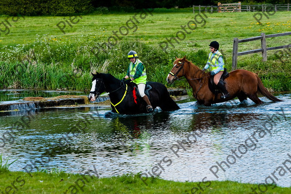 NRCWWE09 055 
 Naphill Riding Club West Wycombe Ride 09 
 Keywords: Naphill Riding Club, West Wycombe Estate