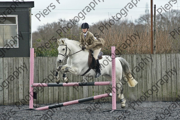 Class 3 23 
 SONY DSC 
 Keywords: Pyatts, Show jumping