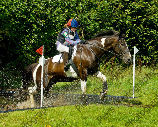 LSE Horse Trials 116 
 LSE Horse Trials 
 Keywords: London and South East Horse Trials, Piers Photo