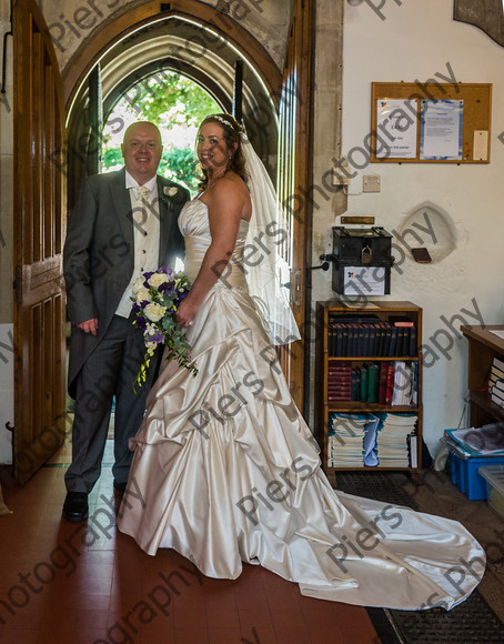 Emma and Duncan 302 
 Emma and Duncan's wedding 
 Keywords: Bucks Wedding photographer, Piers Photography, Gt Missenden Church, Uplands House