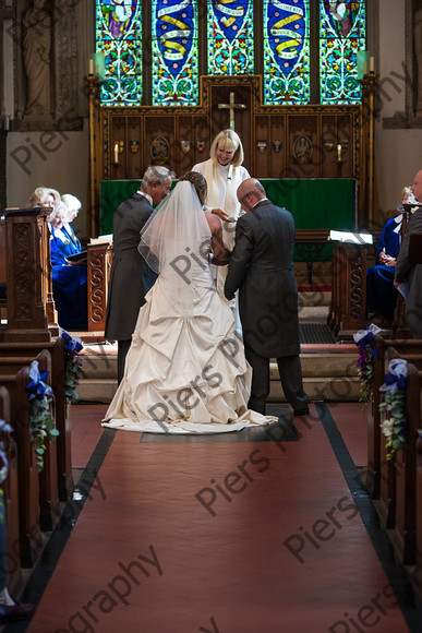 Emma and Duncan 224 
 Emma and Duncan's wedding 
 Keywords: Bucks Wedding photographer, Piers Photography, Gt Missenden Church, Uplands House