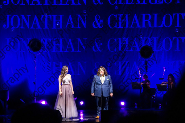 Jonathan and Charlotte 03 
 Jonathan and Charlotte at Hammersmith Apollo