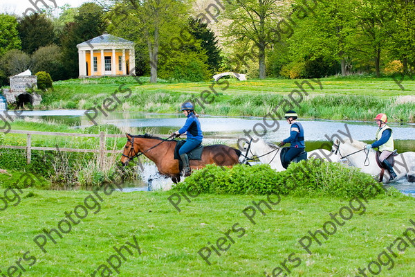 NRCWWE09 048 
 Naphill Riding Club West Wycombe Ride 09 
 Keywords: Naphill Riding Club, West Wycombe Estate