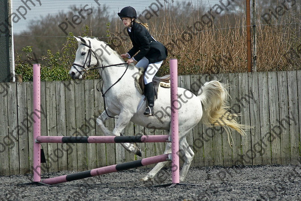 Class 2 27 
 SONY DSC 
 Keywords: Pyatts, Show jumping