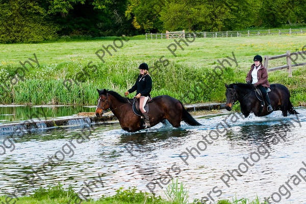 NRCWWE09 071 
 Naphill Riding Club West Wycombe Ride 09 
 Keywords: Naphill Riding Club, West Wycombe Estate