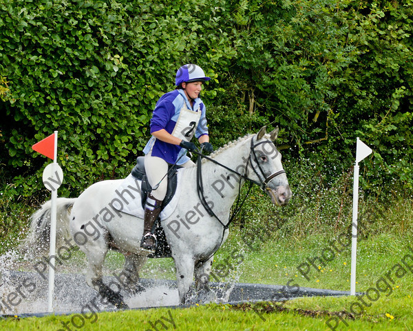 LSE Horse Trials 095 
 LSE Horse Trials 
 Keywords: London and South East Horse Trials, Piers Photo