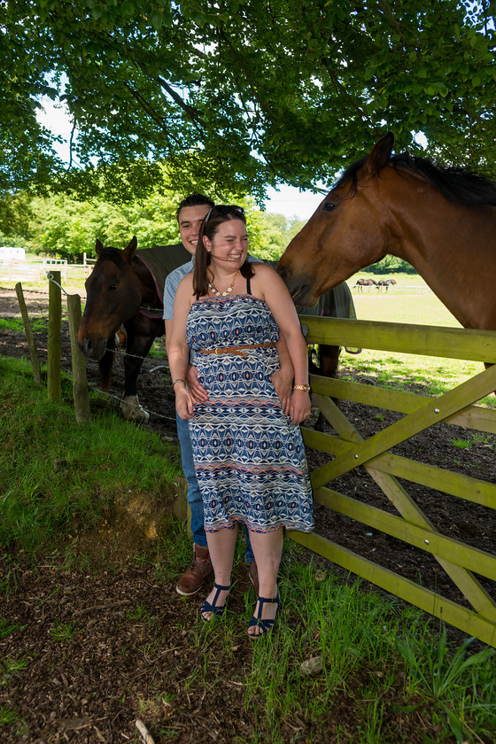 Jessica and Oliver 002 
 Jessica and Oliver 
 Keywords: Bridal portraits woodlands, Buckinghamshire wedding photographer pre wedding shoot