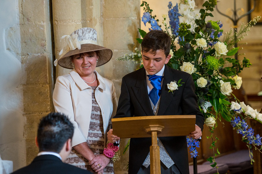 Tika and Oli s wedding 368 
 Tika and Oli's Wedding 
 Keywords: Buckinghamshire wedding photographer, Checkendon, Horse and Carriage, Oli and Jessica wedding